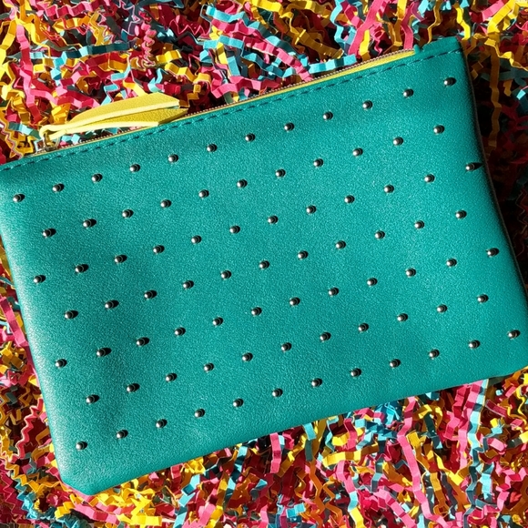 ipsy Other - ipsy • 100th Glam Bag